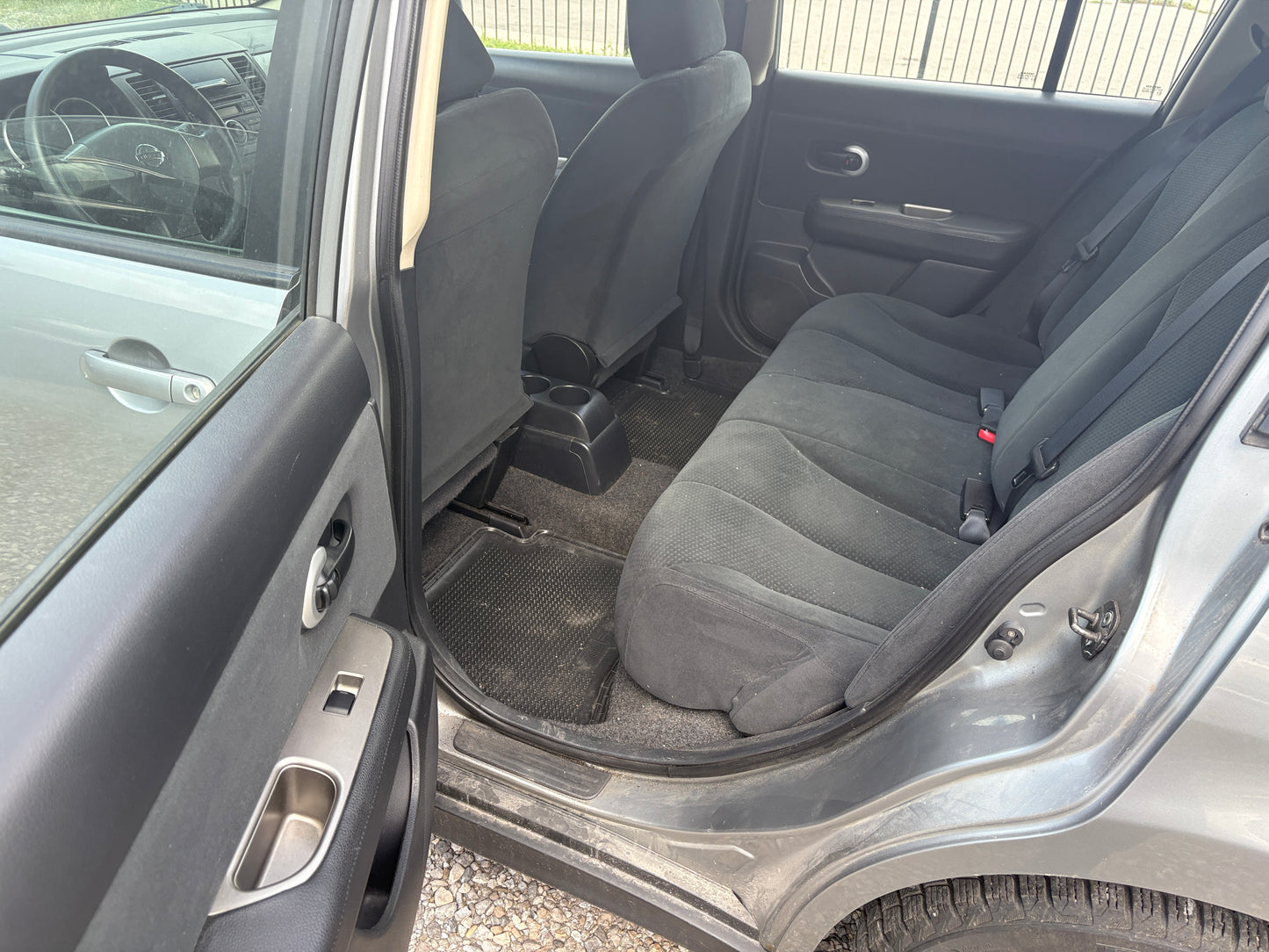 2011 Nissan Versa 1.8 S -Auto A/C Loaded 224,KM -Warranty!