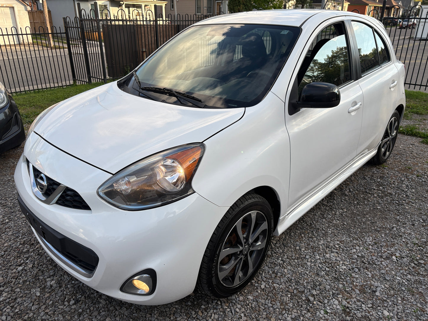 2015 Nissan Micra SR -Auto Loaded -185,KM -Warranty!