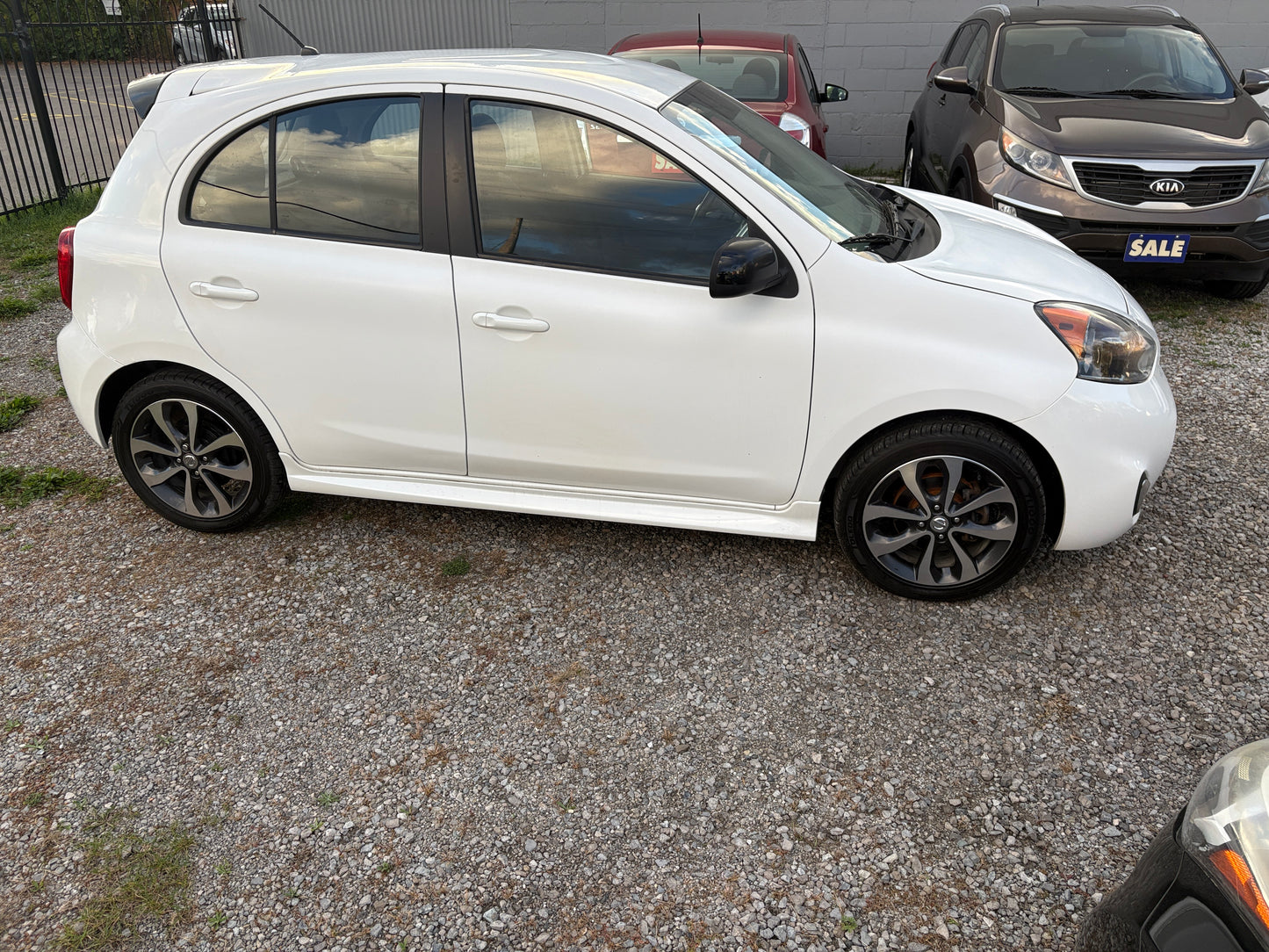 2015 Nissan Micra SR -Auto Loaded -185,KM -Warranty!