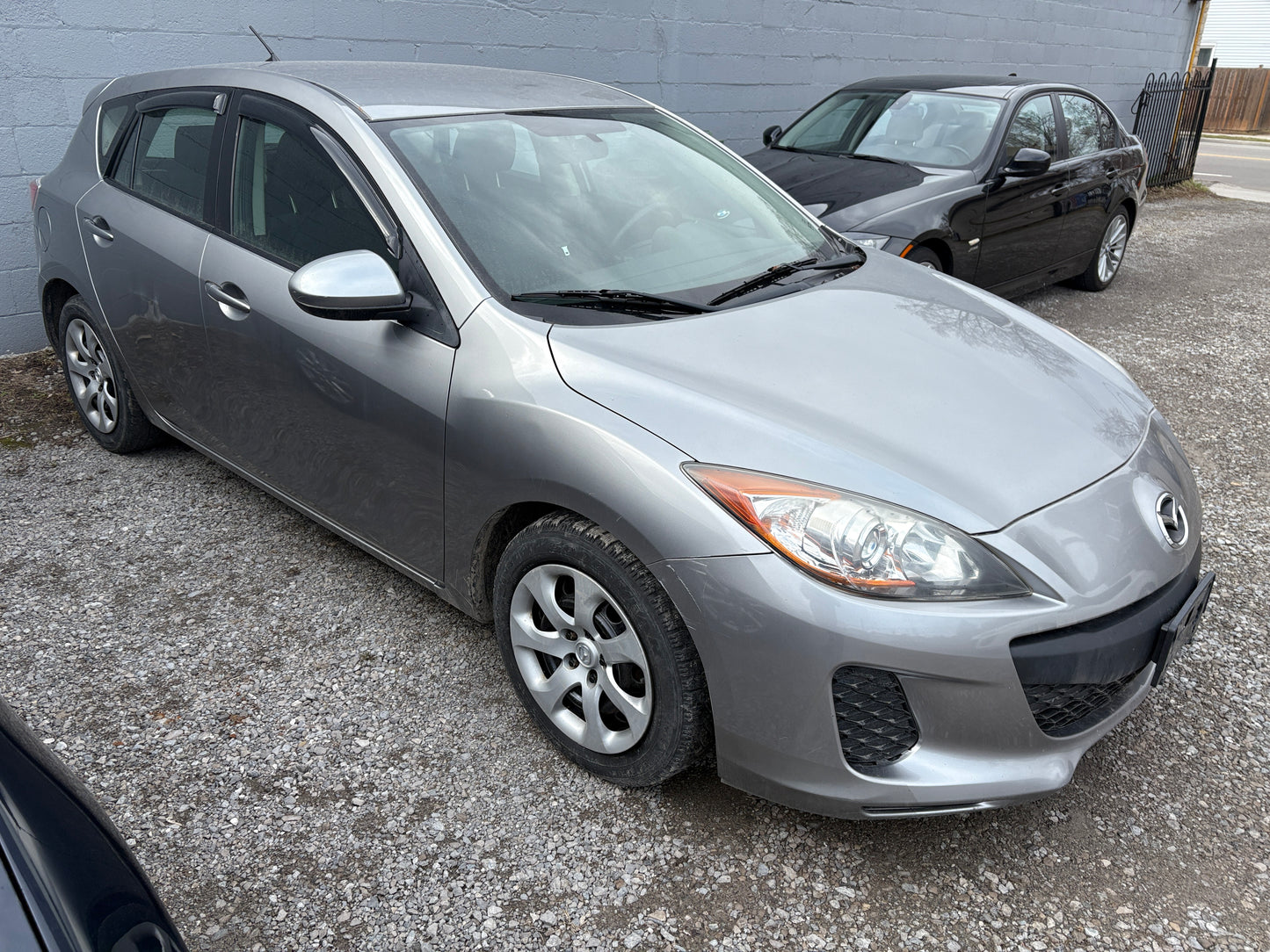 2012 Mazda Mazda3 GX -5spd. Loaded 173,KM -Warranty!
