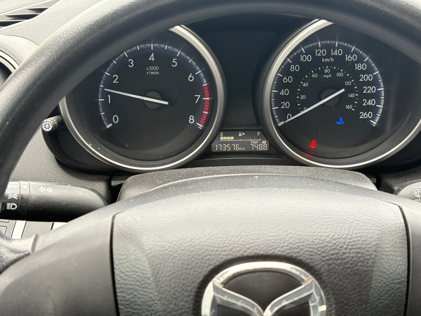 2012 Mazda Mazda3 GX -5spd. Loaded 173,KM -Warranty!