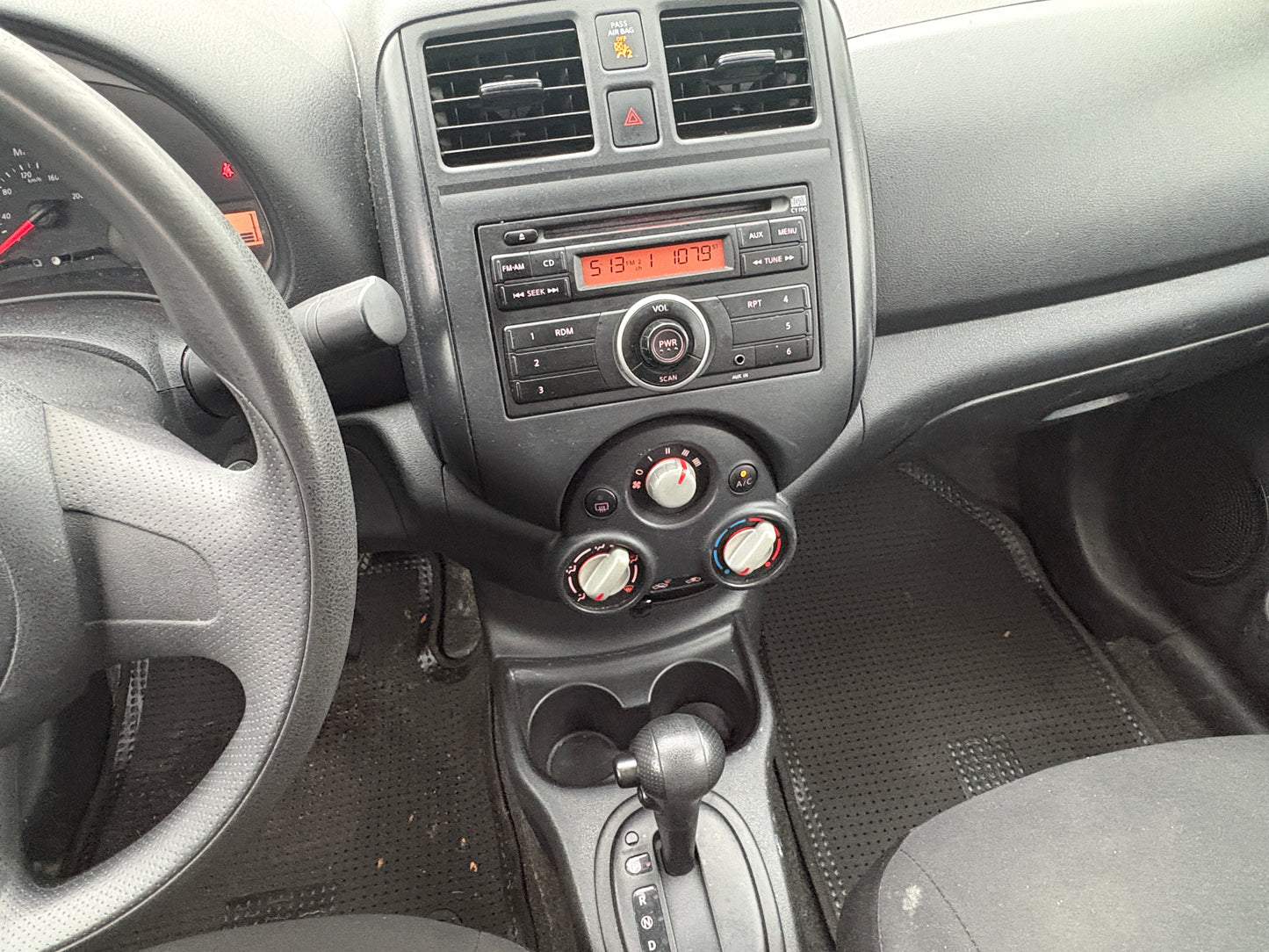 2014 NISSAN VERSA S -Auto A/C 110,KM!