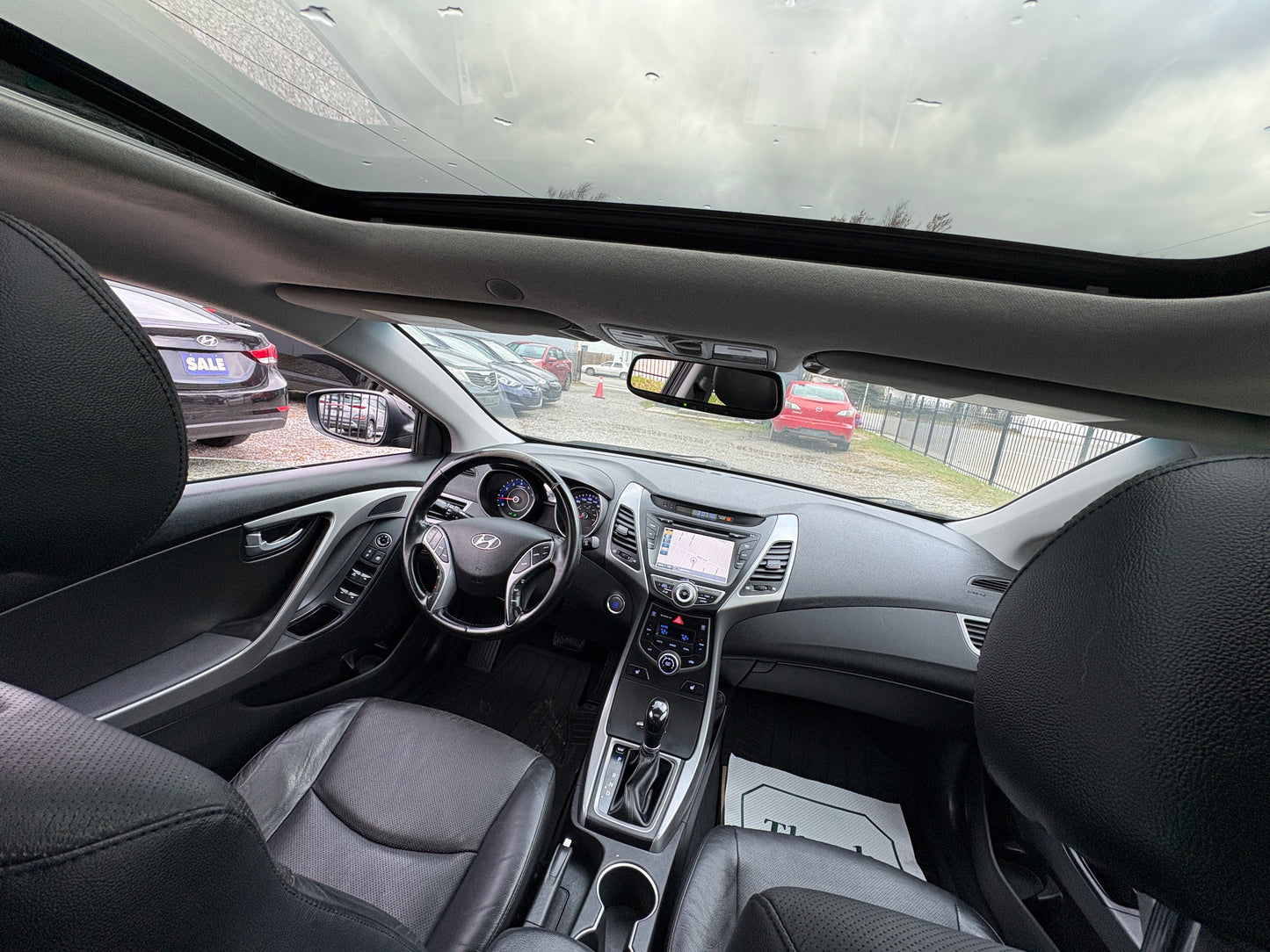 2015 Hyundai Elantra Limited -Auto Leather Fully Loaded 102,KM -Warranty!