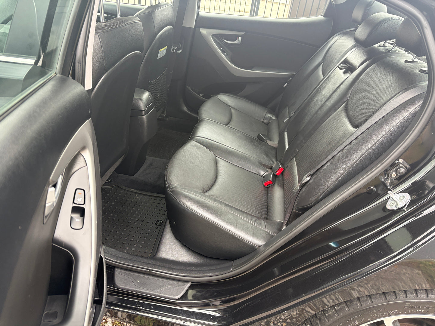 2015 Hyundai Elantra Limited -Auto Leather Fully Loaded 102,KM -Warranty!