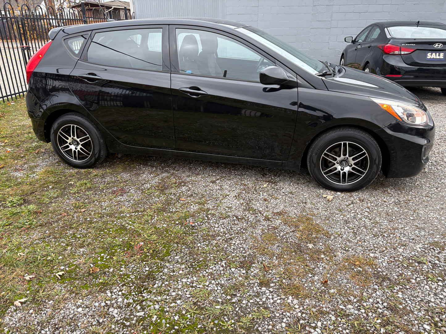 2016 Hyundai Accent GL -Auto A/C Loaded 168,km -Warranty!