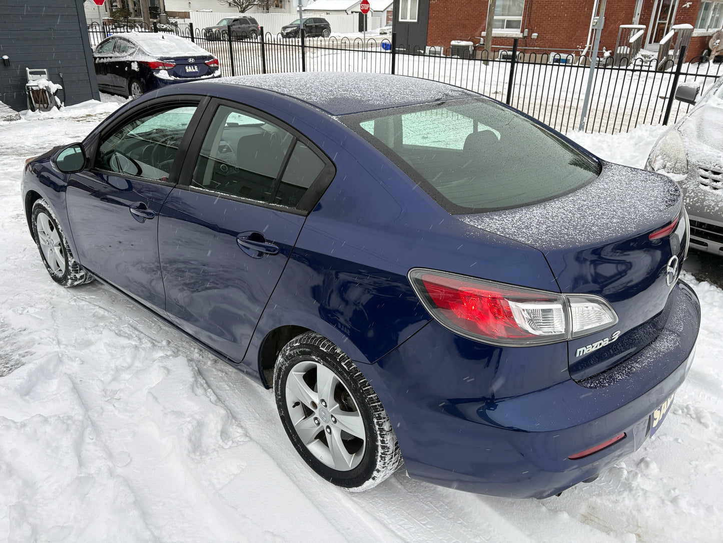 2012 Mazda Mazda3 GX -Manual Loaded 175,KM -Warranty!