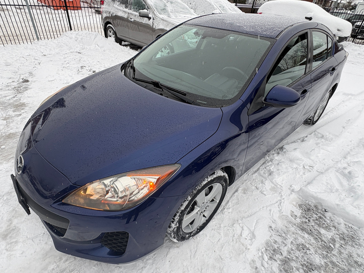 2012 Mazda Mazda3 GX -Manual Loaded 175,KM -Warranty!