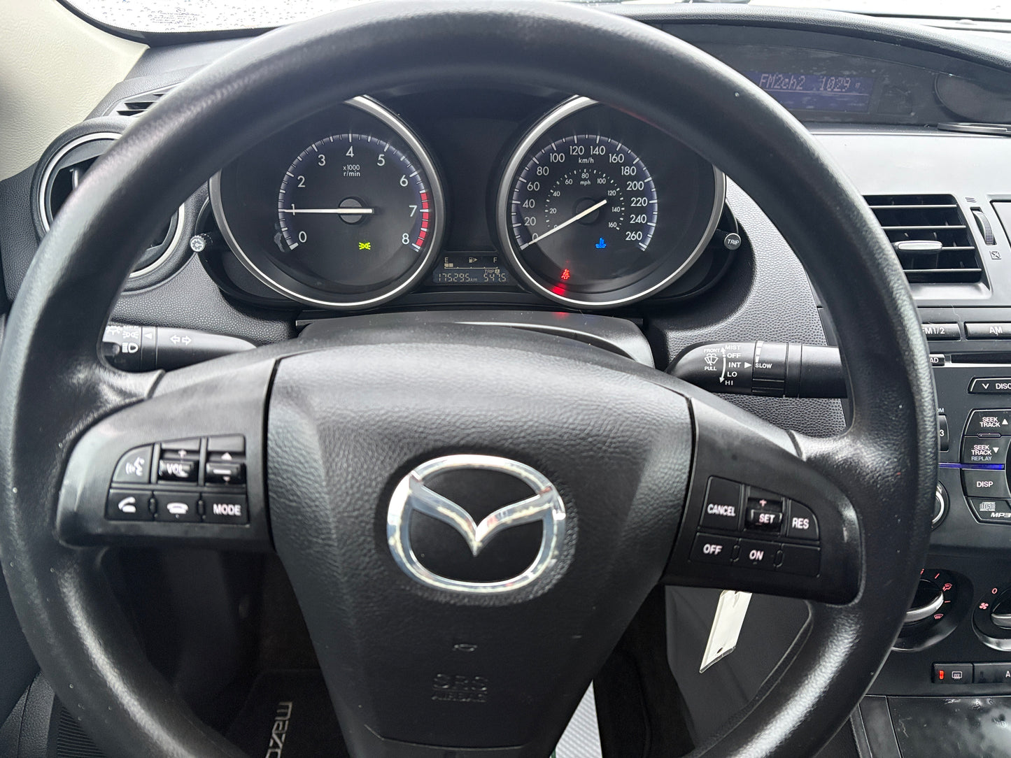 2012 Mazda Mazda3 GX -Manual Loaded 175,KM -Warranty!