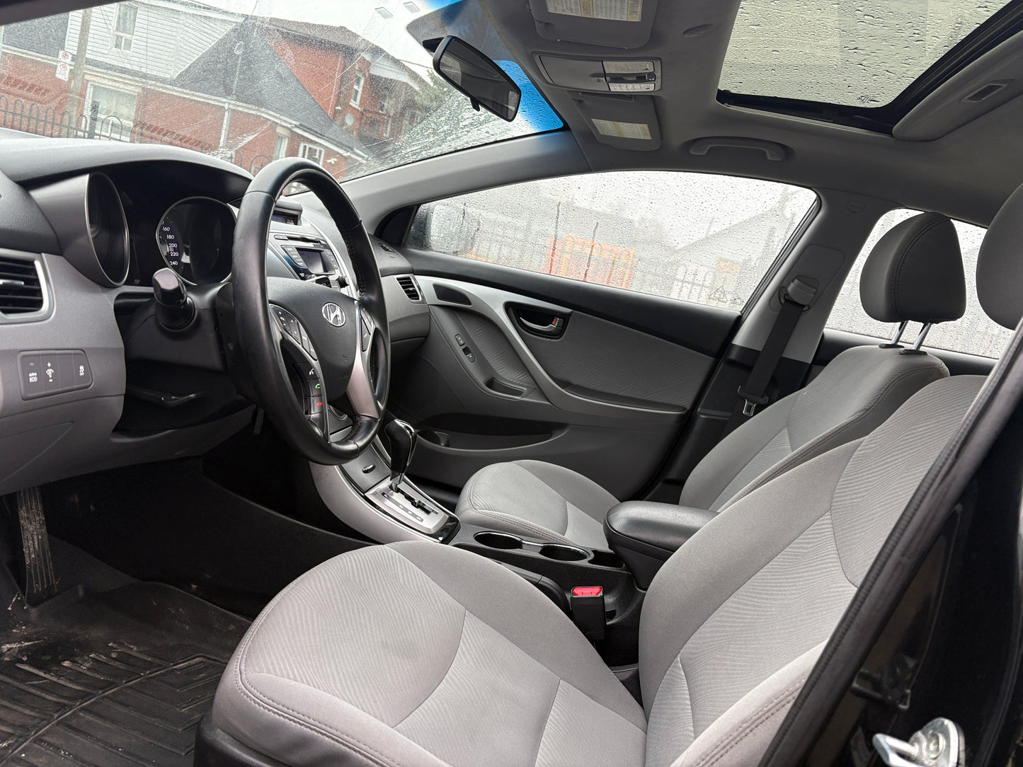 2013 Hyundai Elantra GLS -Auto Sunroof Loaded 163,KM!