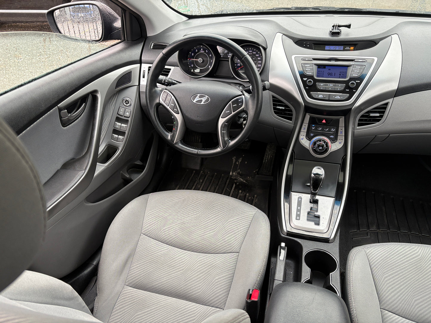 2013 Hyundai Elantra GLS -Auto Sunroof Loaded 163,KM!