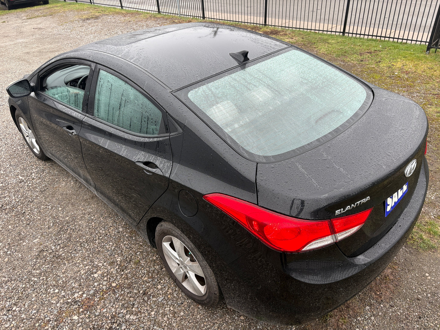 2013 Hyundai Elantra GLS -Auto Sunroof Loaded 163,KM!