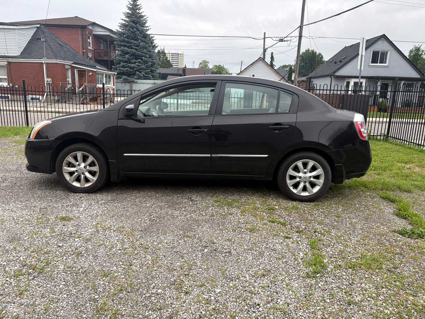 2010 Nissan Sentra SL -Auto SunRoof Loaded 188,KM!