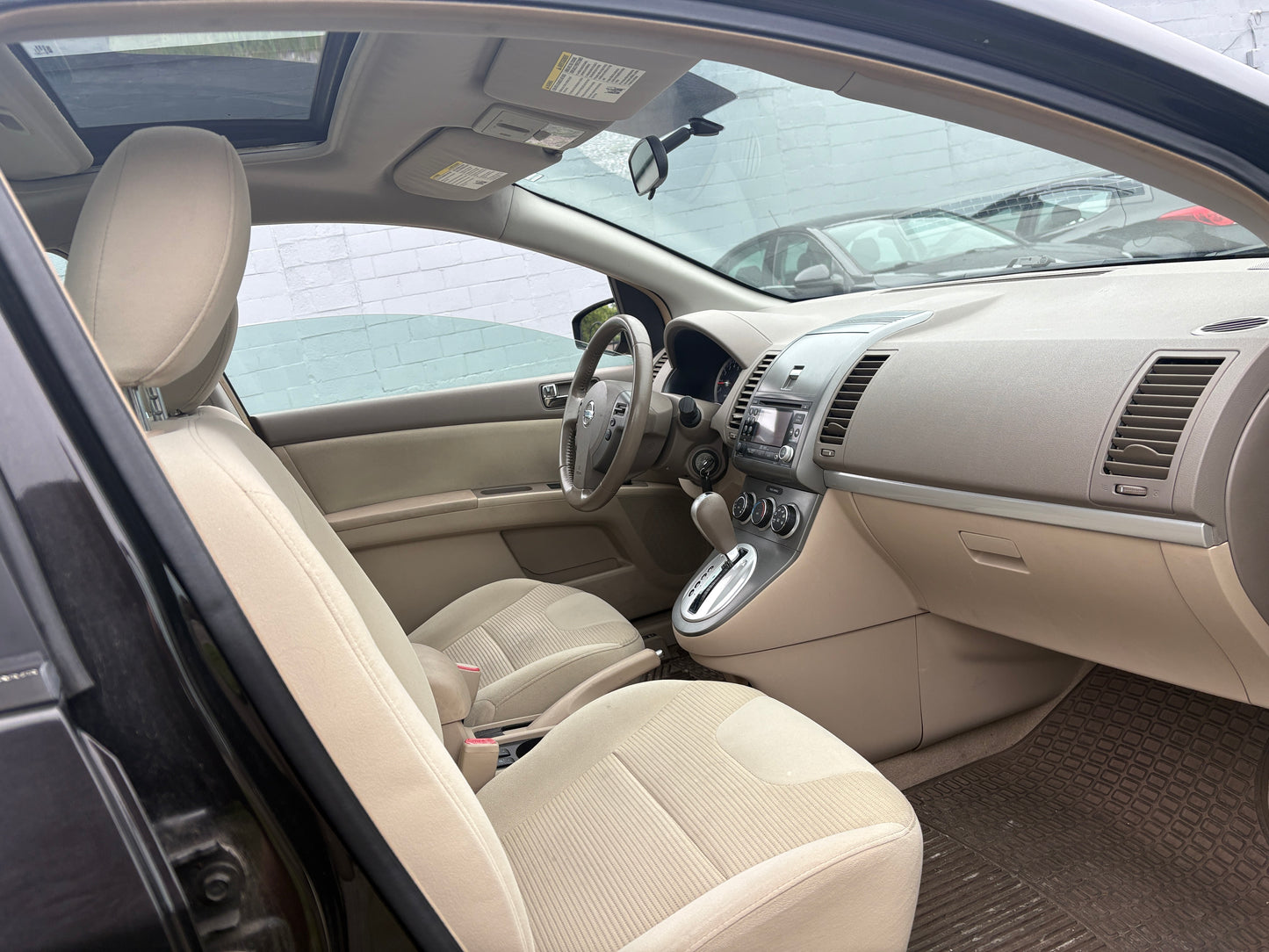 2010 Nissan Sentra SL -Auto SunRoof Loaded 188,KM!