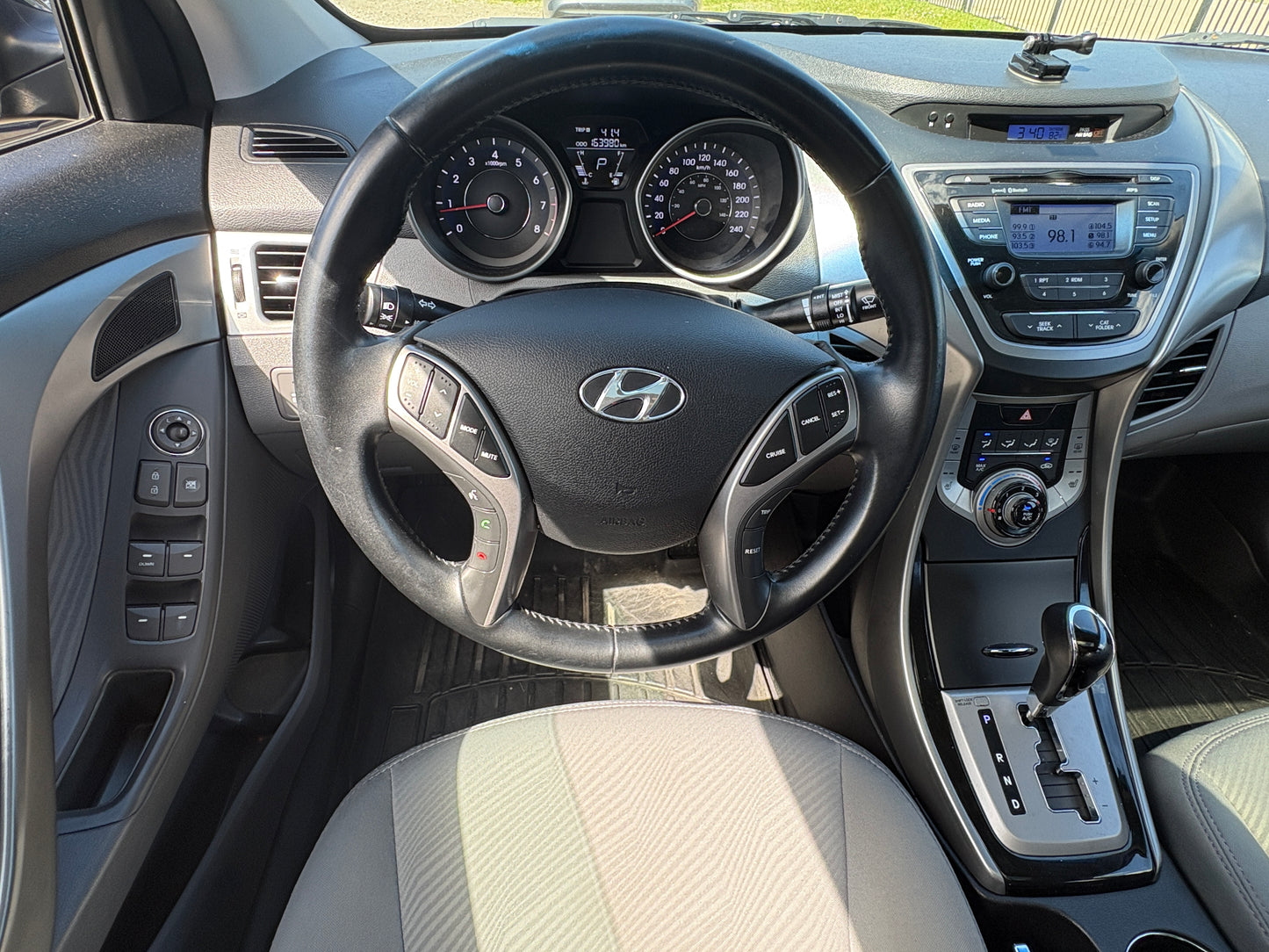 2013 Hyundai Elantra (Deal Pending)