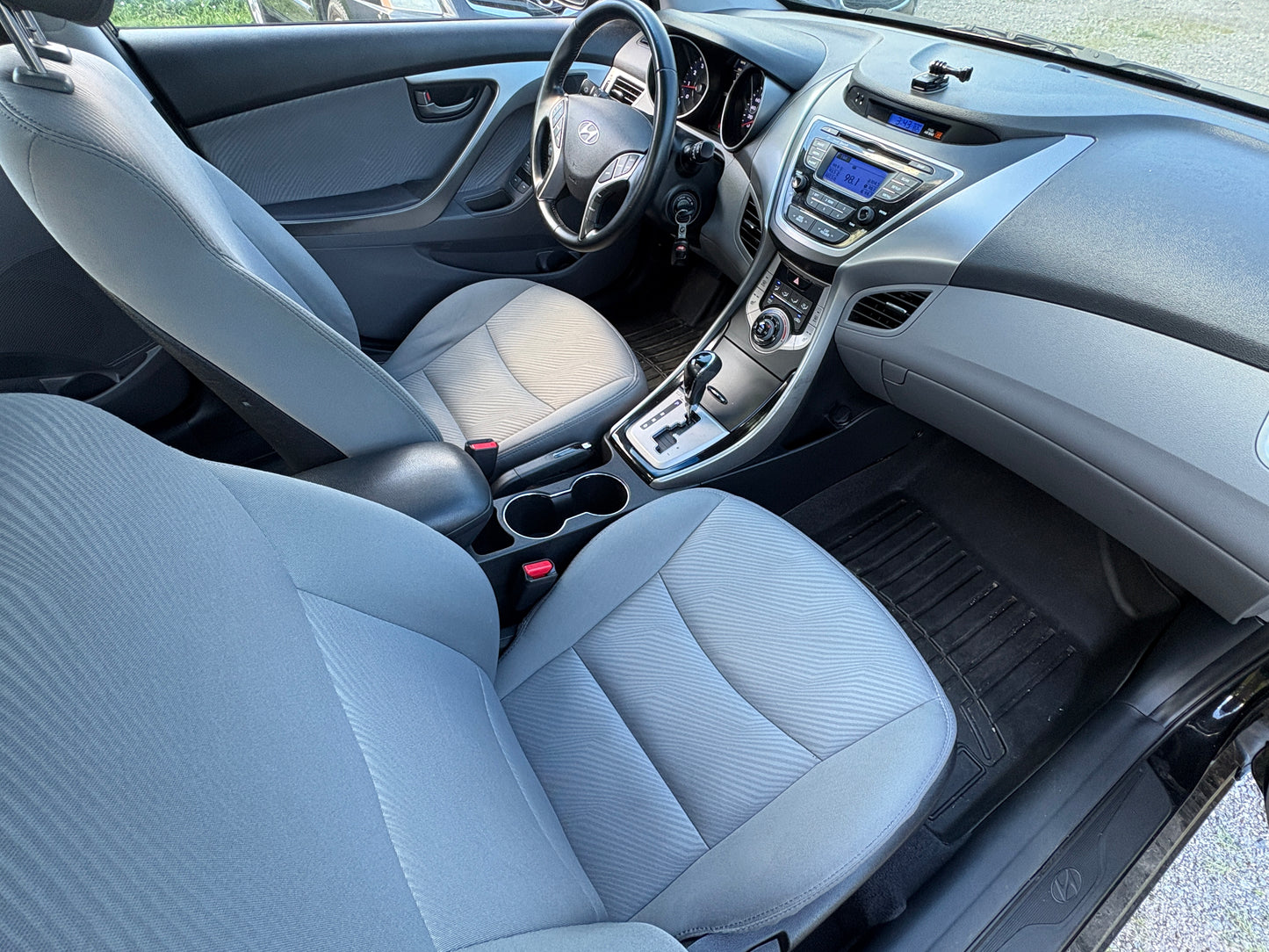 2013 Hyundai Elantra (Deal Pending)