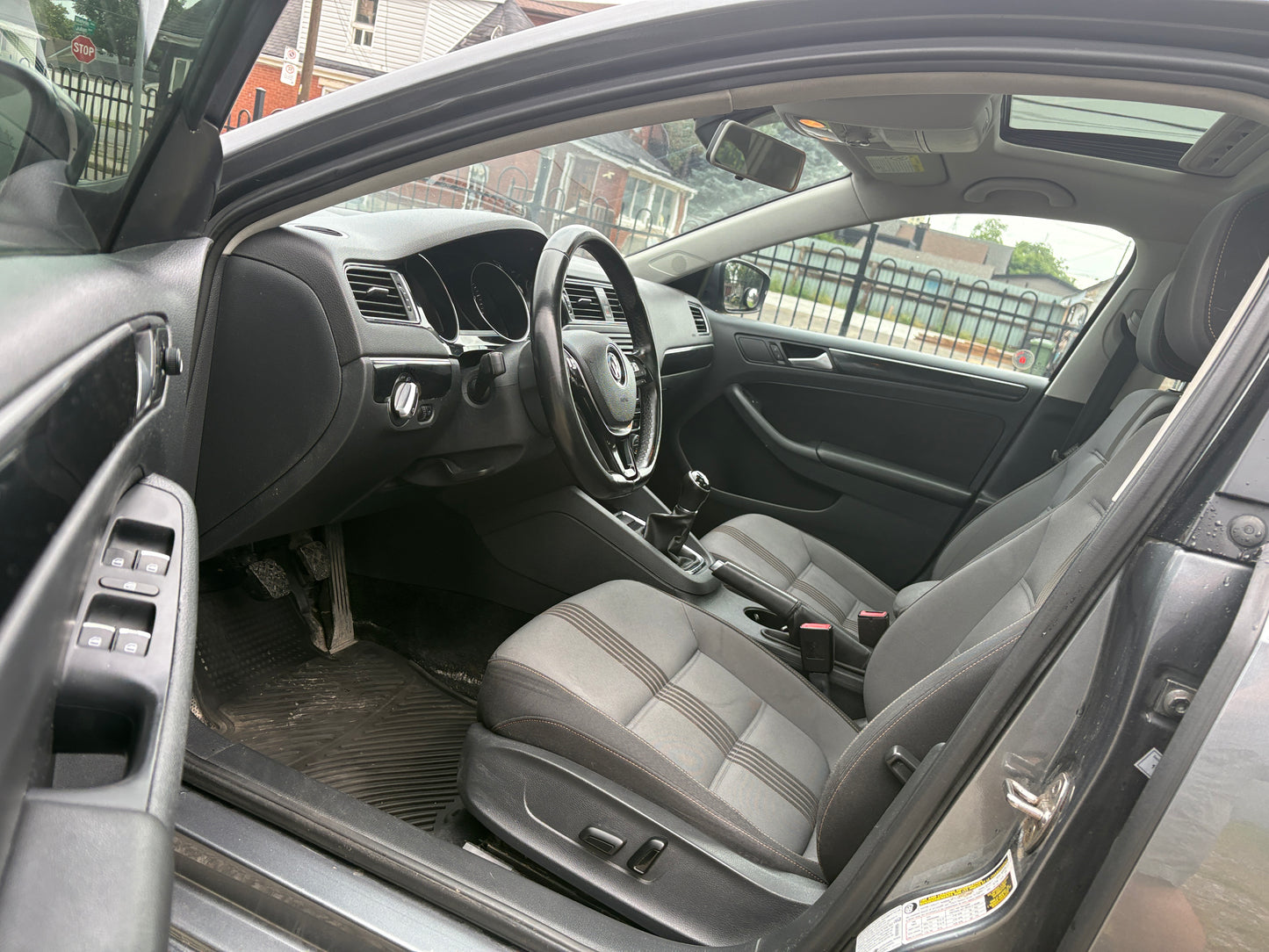 2017 VW Jetta 1.4 TSI Wolfburg Ed. -5spd. A/C Loaded 200,KM!