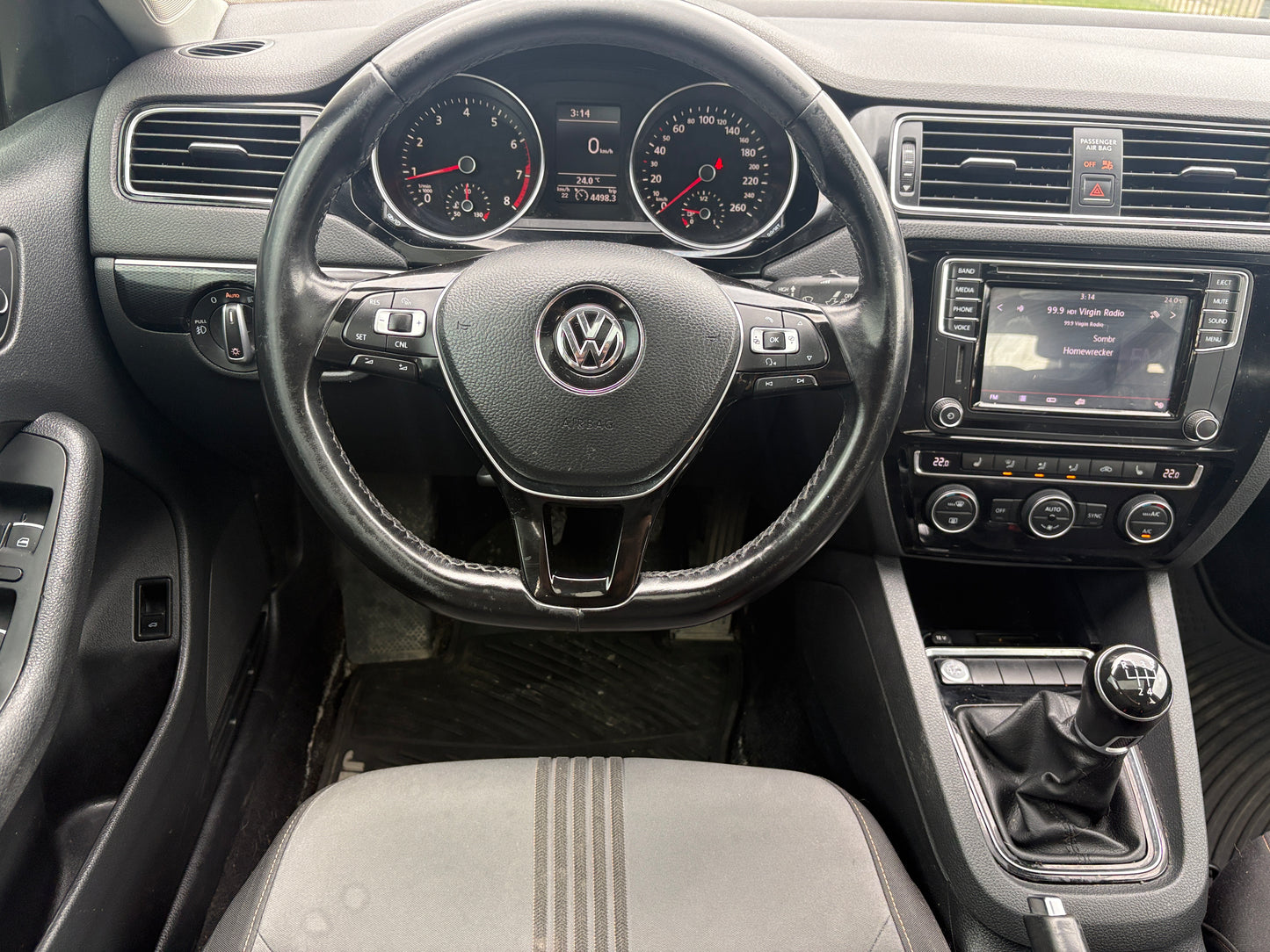 2017 VW Jetta 1.4 TSI Wolfburg Ed. -5spd. A/C Loaded 200,KM!