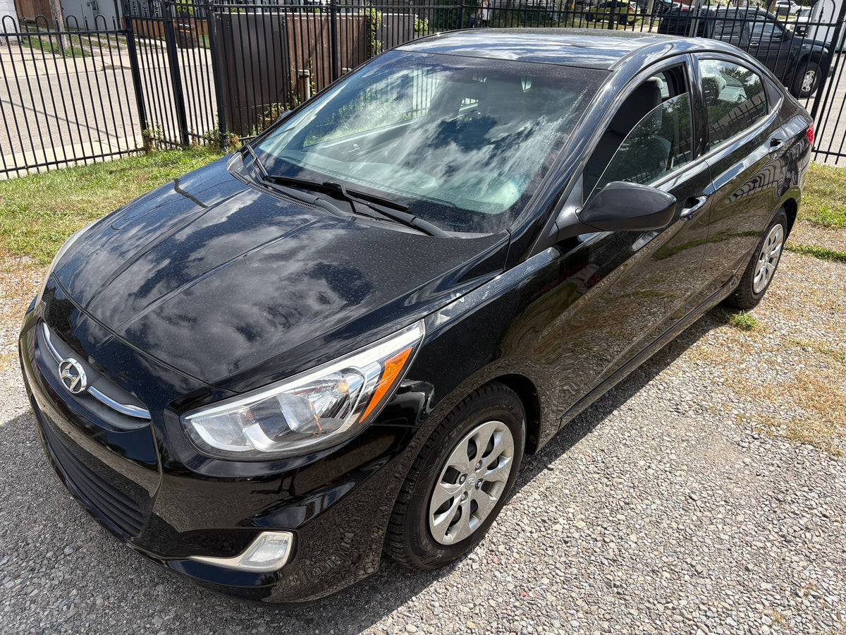 2017 Hyundai Accent SE -Auto SunRoof Loaded -167,KM