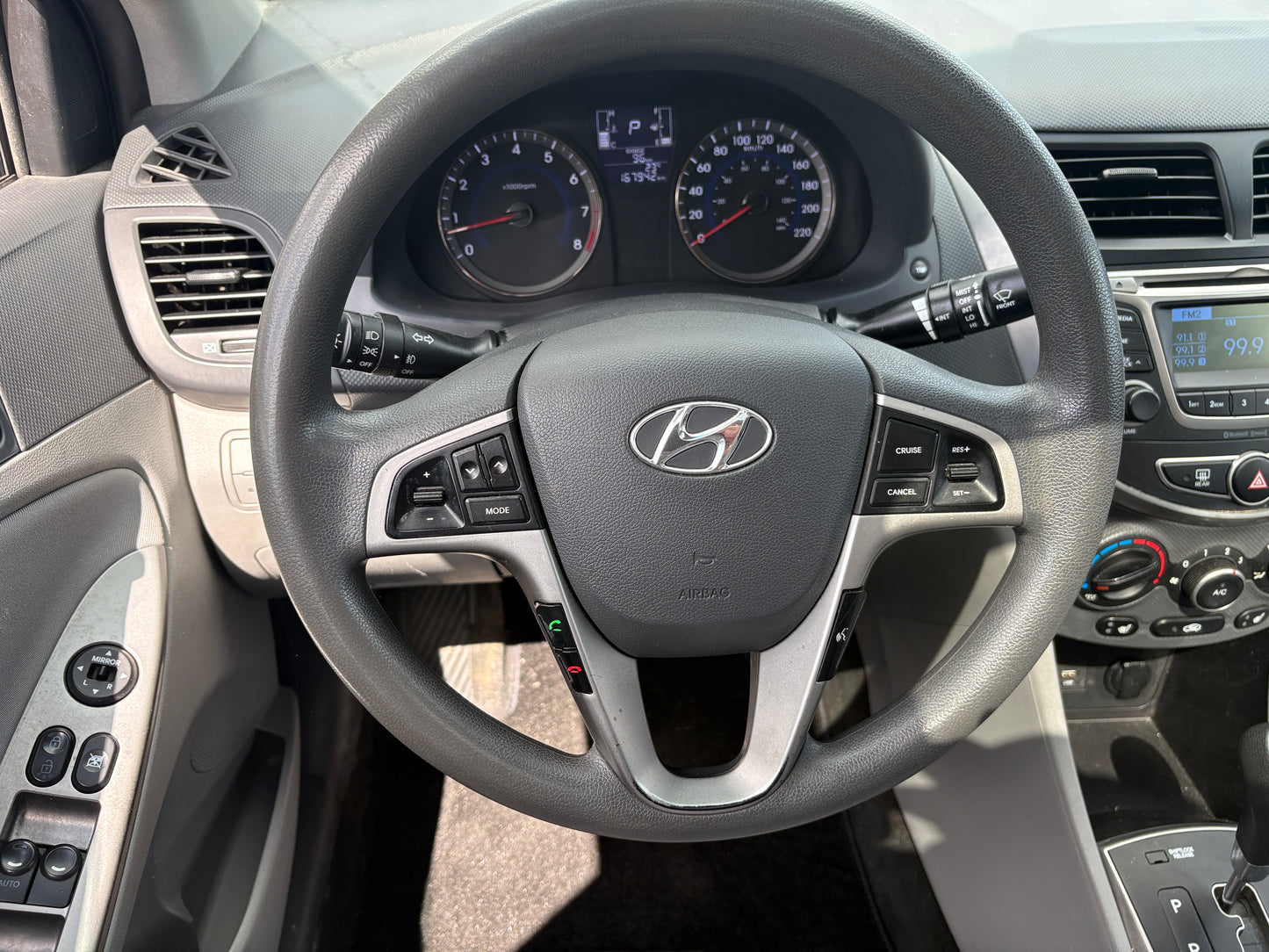 2017 Hyundai Accent SE -Auto SunRoof Loaded -167,KM