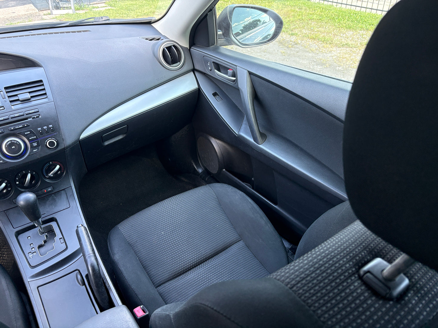 2012 Mazda Mazda3 GX -Automatic Loaded -175,KM