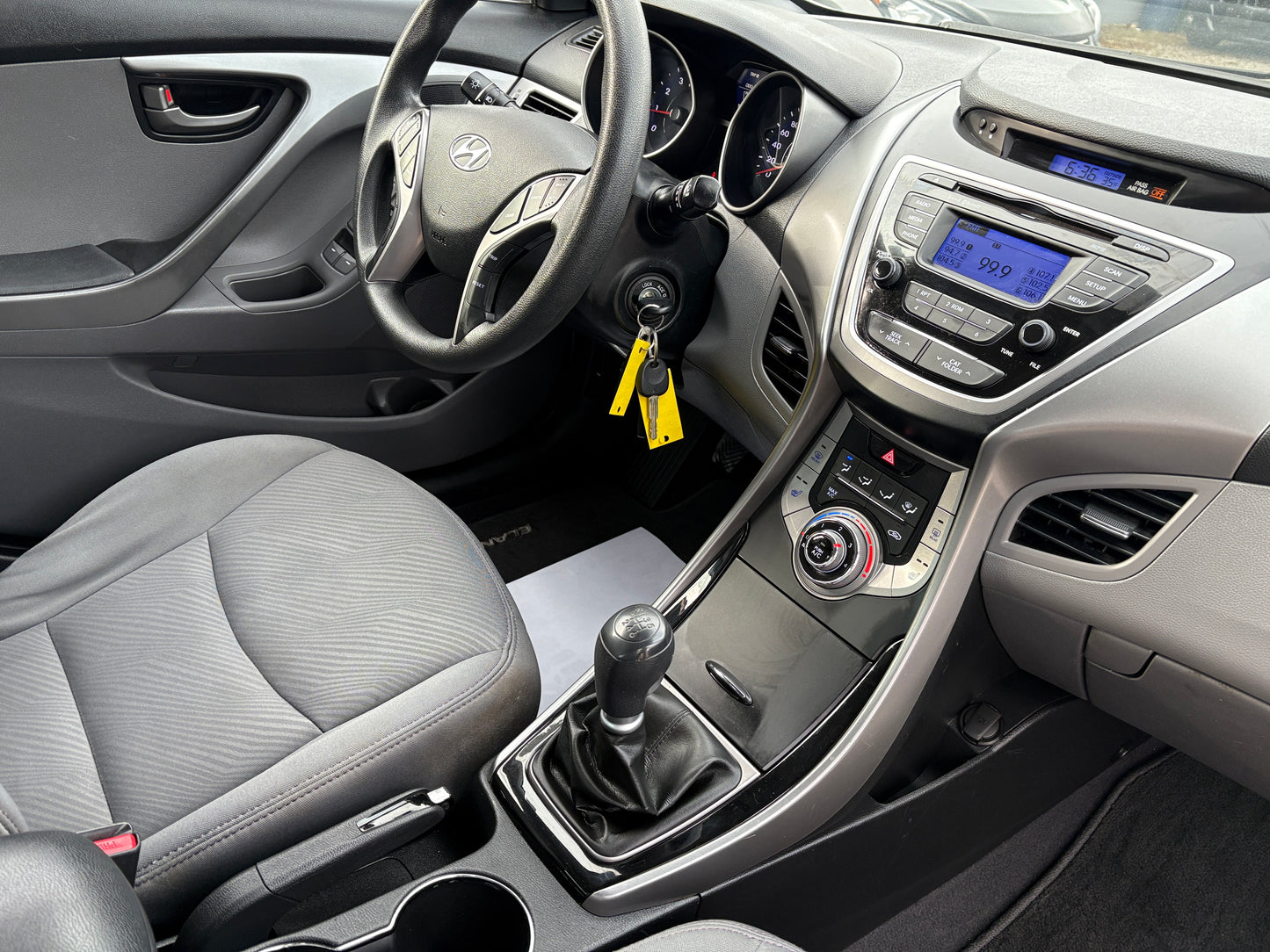 2013 Hyundai Elantra GLS -Manual 6spd Loaded 136,KM -Warranty!